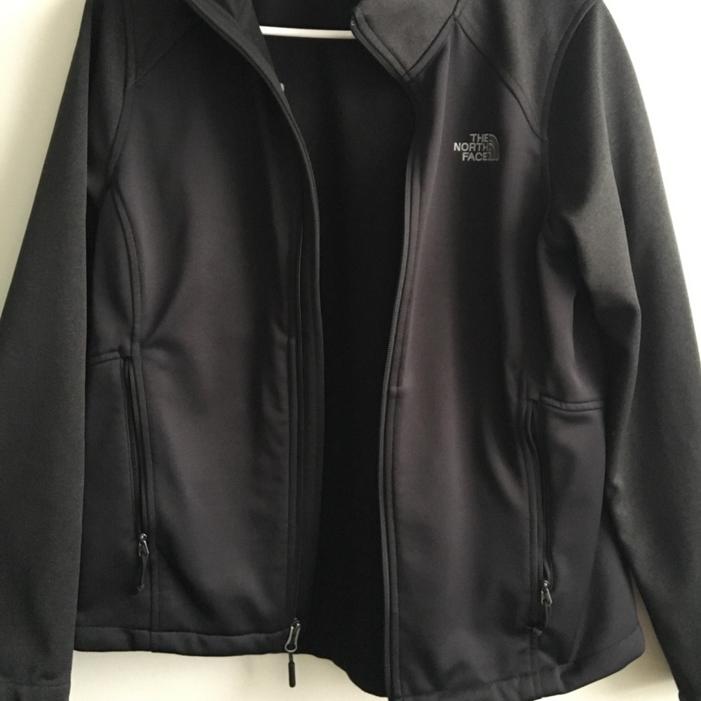 The North Face Women’s Windwall Jacket